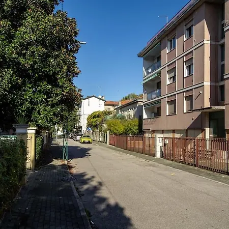 Apartment Family House Venice