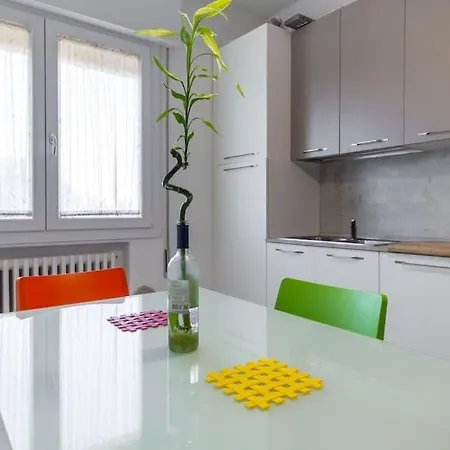 Apartment Family House *