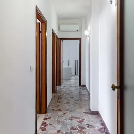 Family House ヴェネツィア